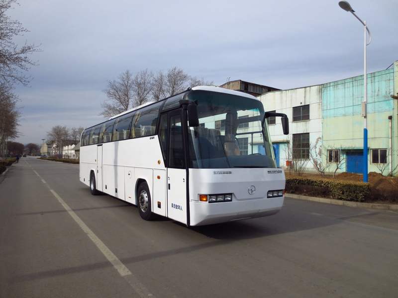 BFC6120L1D5J型豪华旅游客车