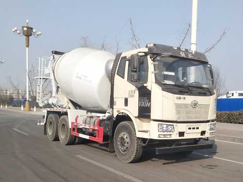 XT5251GJBCA33E型混凝土搅拌运输车
