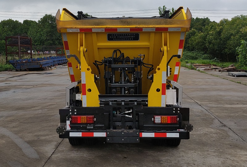 SYB5041ZZZBYBEV型纯电动自装卸式垃圾车图片