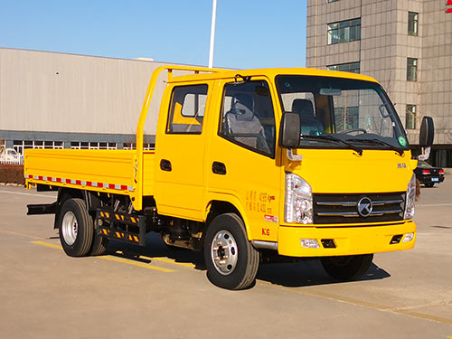 KMC1042A33S5型载货汽车