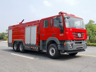 JDF5280GXFPM130/C5型泡沫消防车