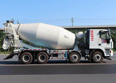 CLY5311GJB30E6型混凝土搅拌运输车图片
