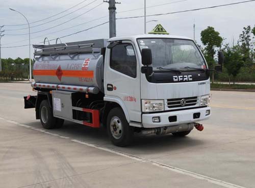 HTW5070GJYEC型东风多利卡3-5吨加油车