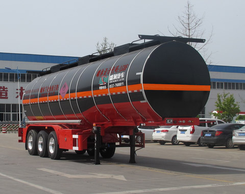 SKW9400GRYT型易燃液体罐式运输半挂车