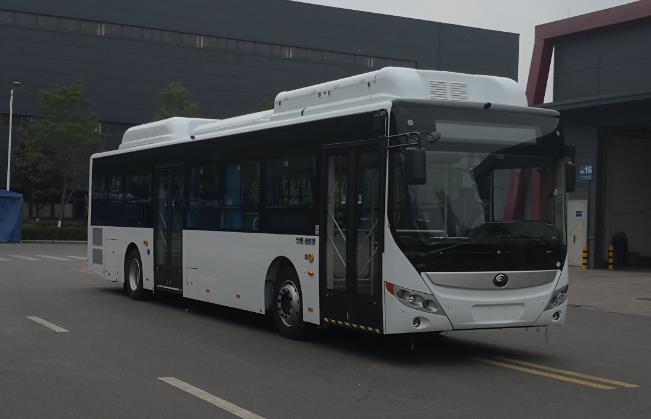 ZK6125CHEVNPG39型插电式混合动力低入口城市客车