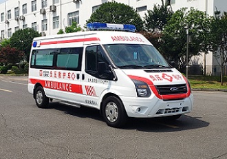 中国中车牌TEG5040XJH03型救护车图片