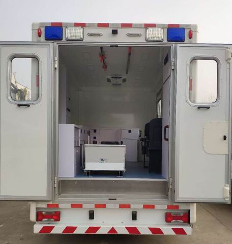 BBL5070XJH型救护车图片
