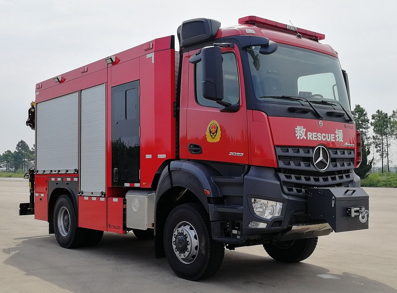 LCG5160TXFJY80型抢险救援消防车