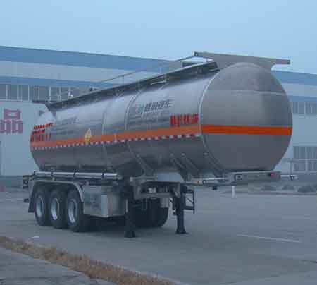 SKW9400GYWL型氧化性物品罐式运输半挂车