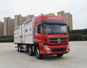 东风天龙9.6米腐蚀性物品厢式运输车图片