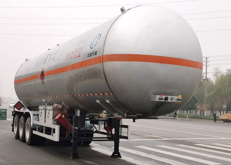 哈尔滨建成北方专用车JC9401GYQYDX型液化气体运输半挂车