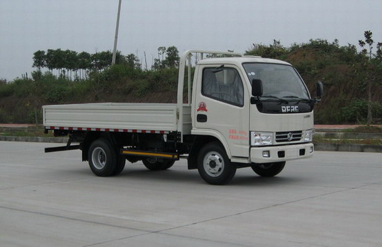 EQ1041S3BDF型东风多利卡D6载货汽车