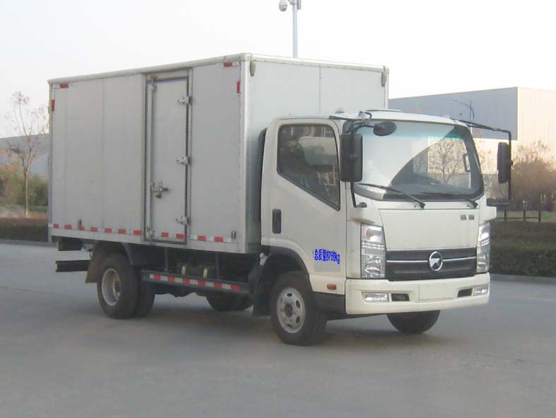 KMC5092XXYA33D5型厢式运输车