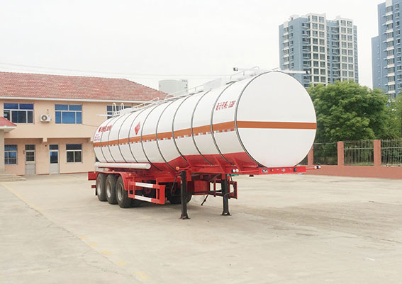 QDJ9400GRYB型易燃液体罐式运输半挂车