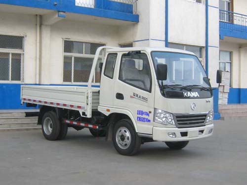 KMC1041A28P5型载货汽车