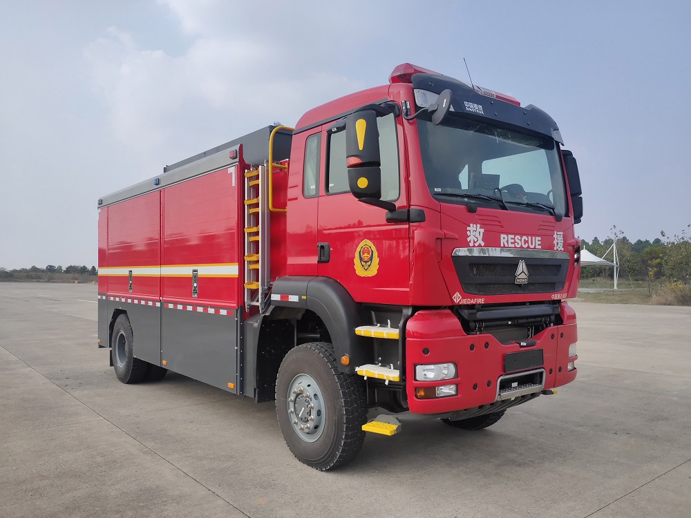 SJD5160TXFQC60/FD-HWA型器材消防车