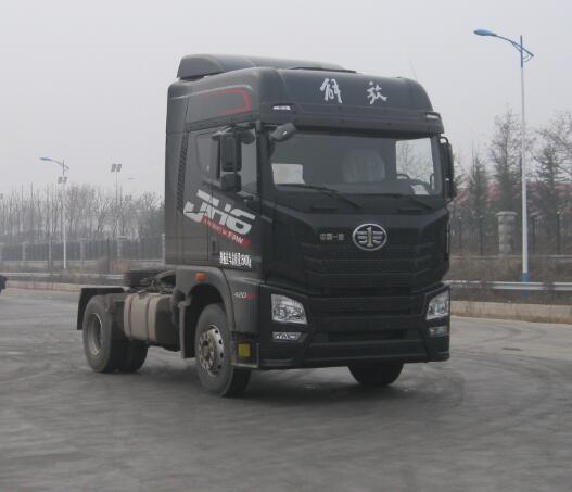 组图：中国一汽平头柴油牵引车图片