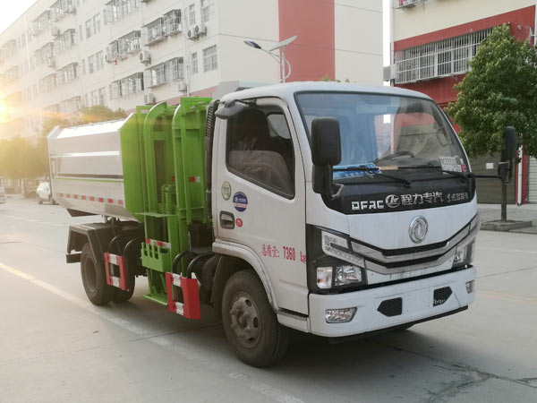 CLW5071ZZZD6型东风多利卡国六自装卸式垃圾车