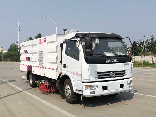 CSC5125TXS6型东风多利卡国六3800洗扫车