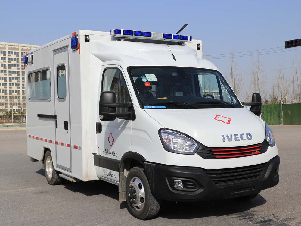 西安蓝港数字医疗科技XLG5040XJH-FC6型救护车