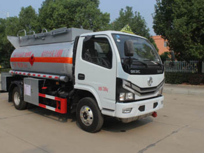 国六4.6方5吨甲醇运输车配置参数SCS5070GRYEQ6易燃液体罐式运输车