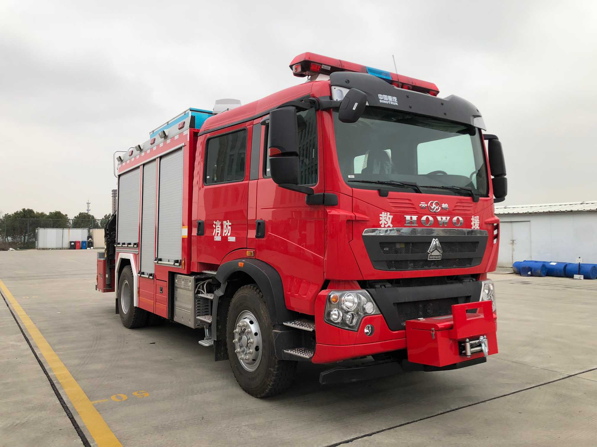 WHG5150TXFJY80/ZVIA型抢险救援消防车图片