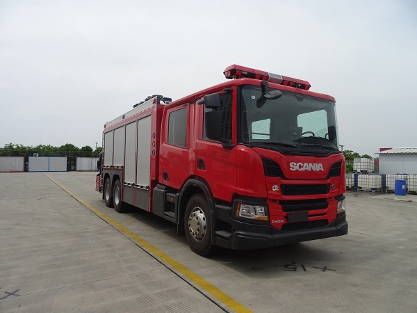 進口搶險救援消防車 CLW5200TXFJY100/S