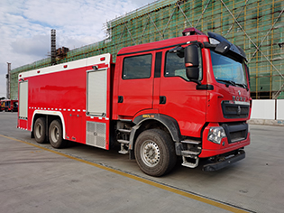 重汽16吨水罐消防车 CLW5320GXFSG160/HW