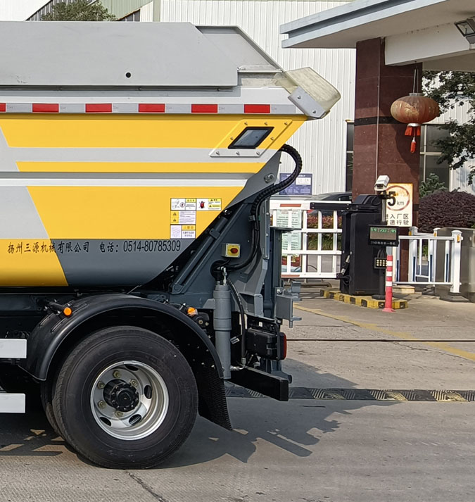 YSY5080ZZZBEV型纯电动自装卸式垃圾车图片