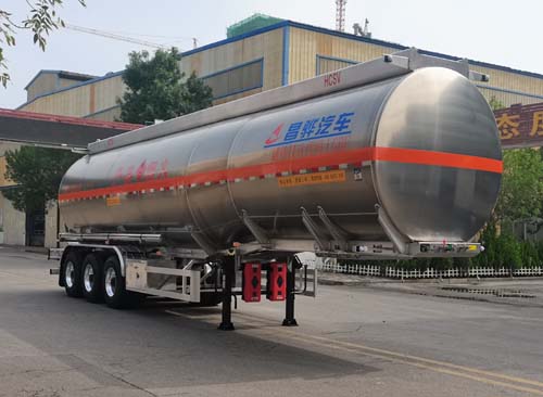 HCH9407GRY49型铝合金易燃液体罐式运输半挂车图片