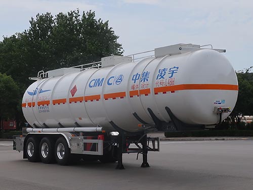 CLY9405GRY40型易燃液体罐式运输半挂车图片