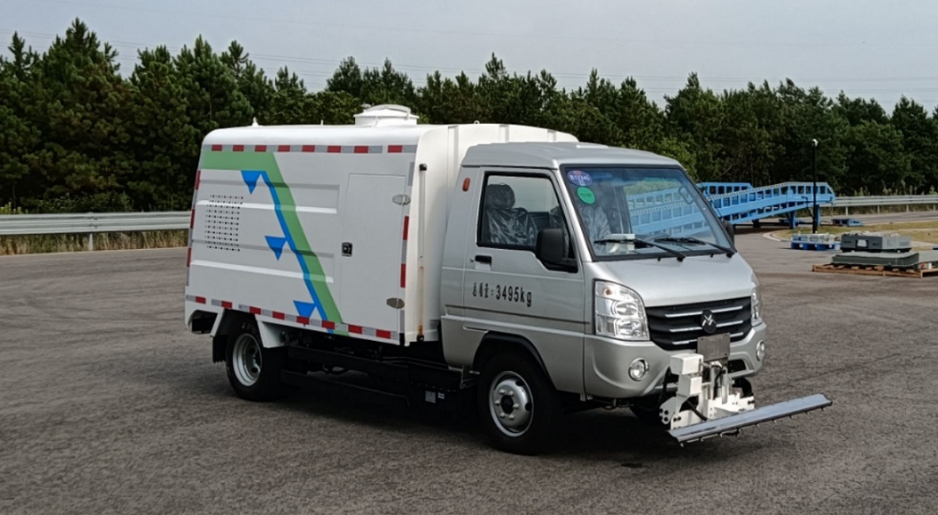 NGA5030TYHBEV1型纯电动路面养护车图片