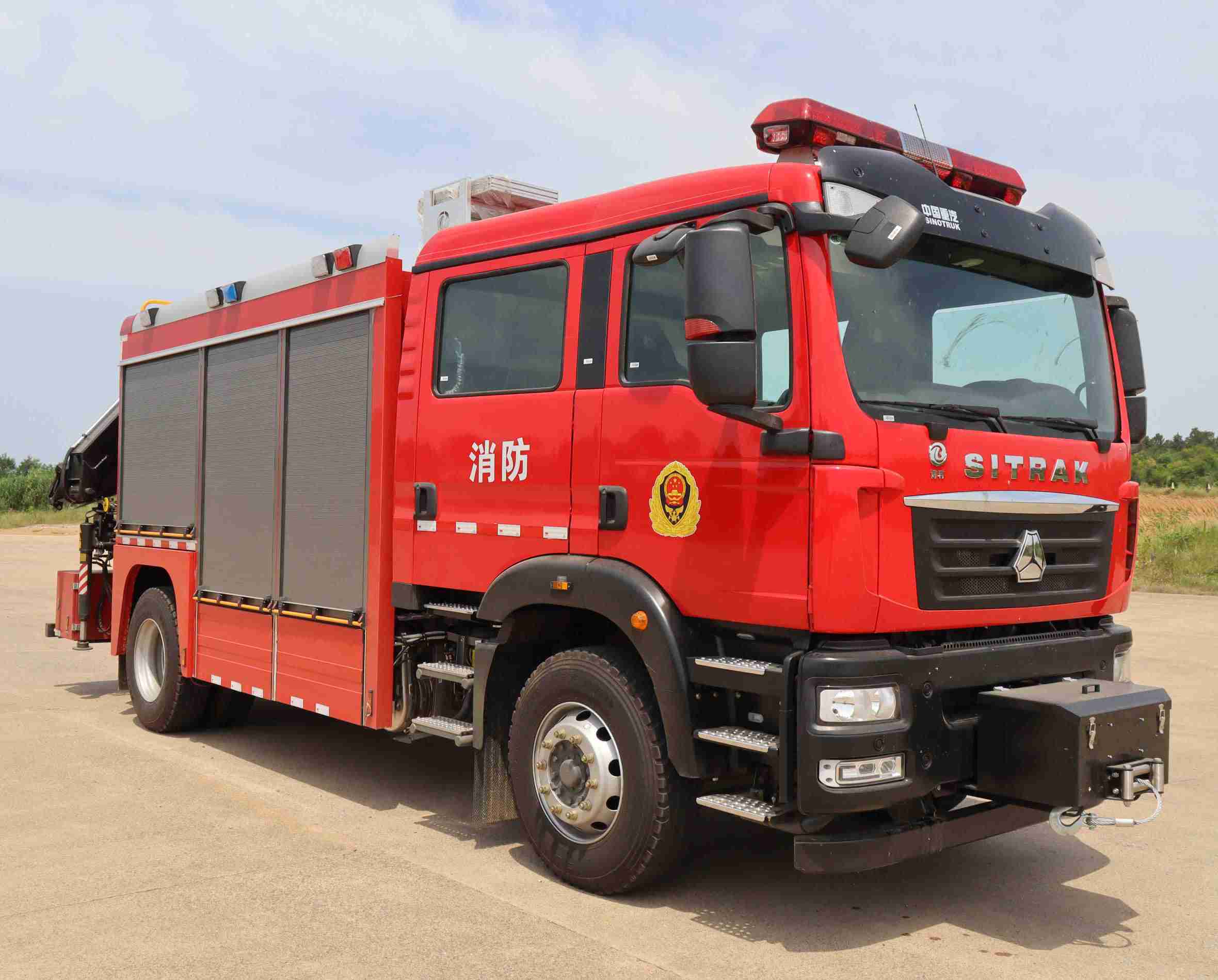 汕德卡大型搶險救援消防車