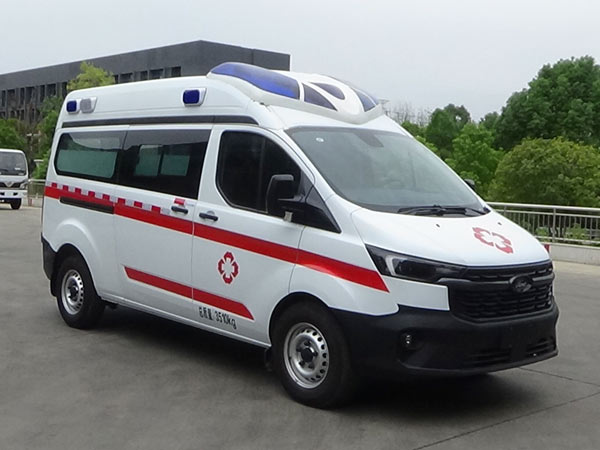 CLW5040XJHAJZ型救护车图片