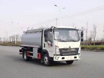 新疆供液车图片