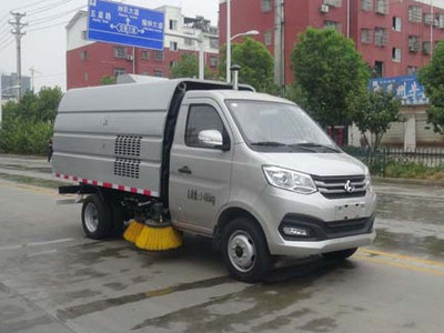 扬州纯吸式扫路车图片