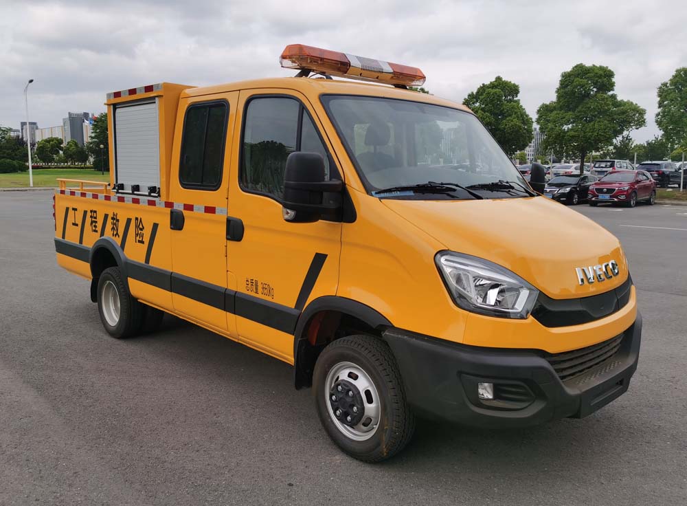 NJ5047XXHEFEV型纯电动救险车图片
