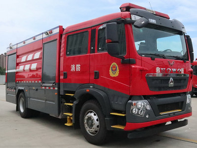 上海格拉曼泡沫消防车图片