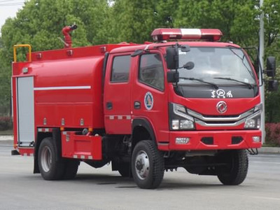 豪沃8吨水罐消防车自重图片