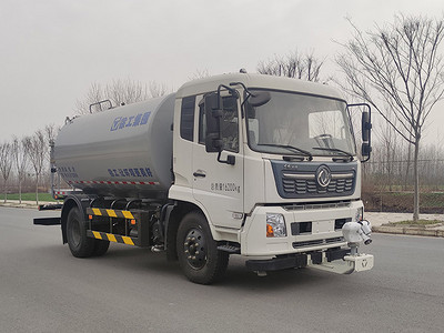 道路清扫车，洒水车图片